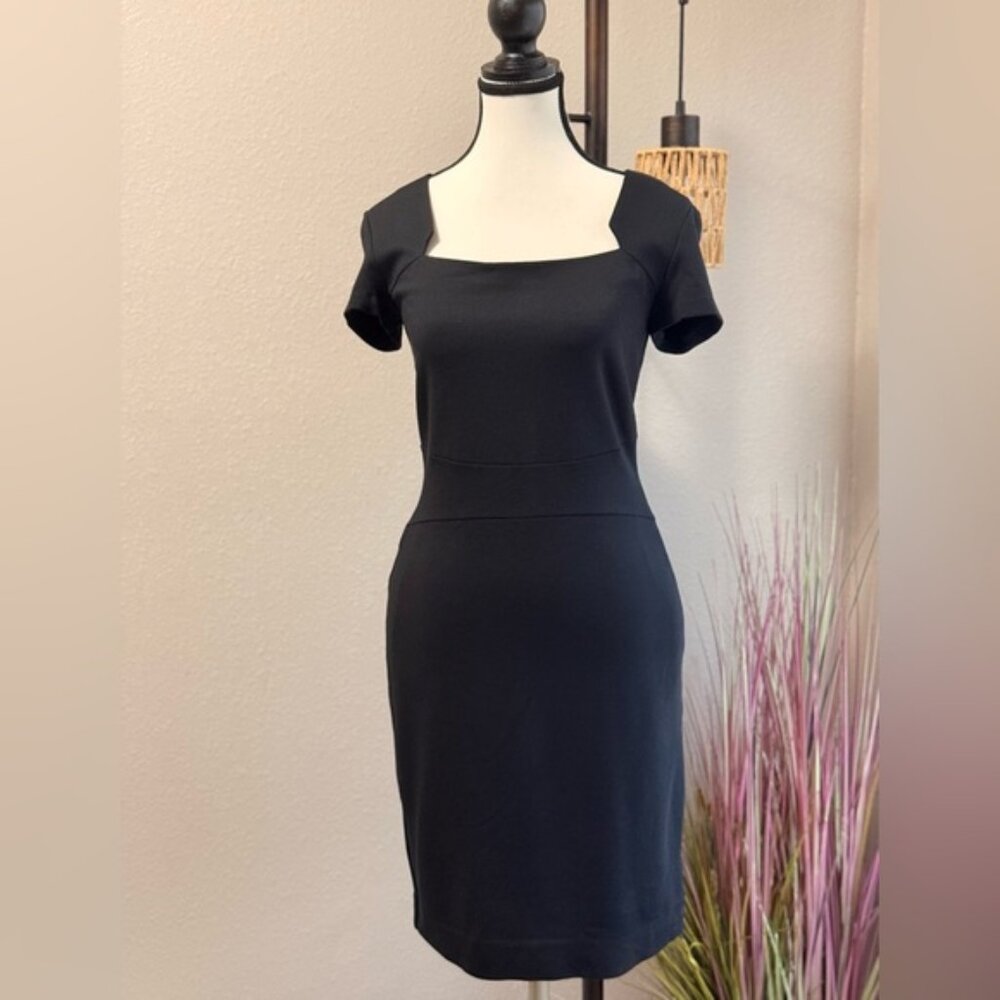 Banana Republic Black Short Sleeve Sheath Dress Size 6 Business ($130)